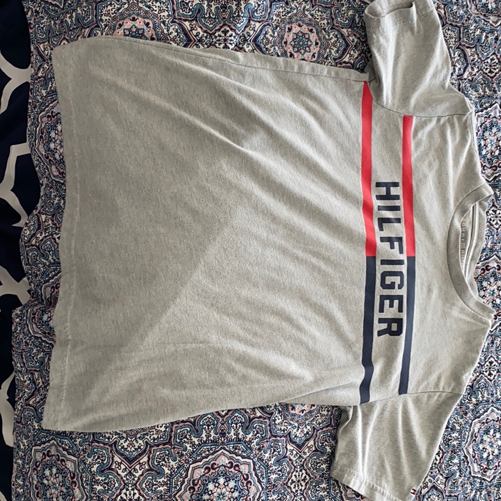 Tee